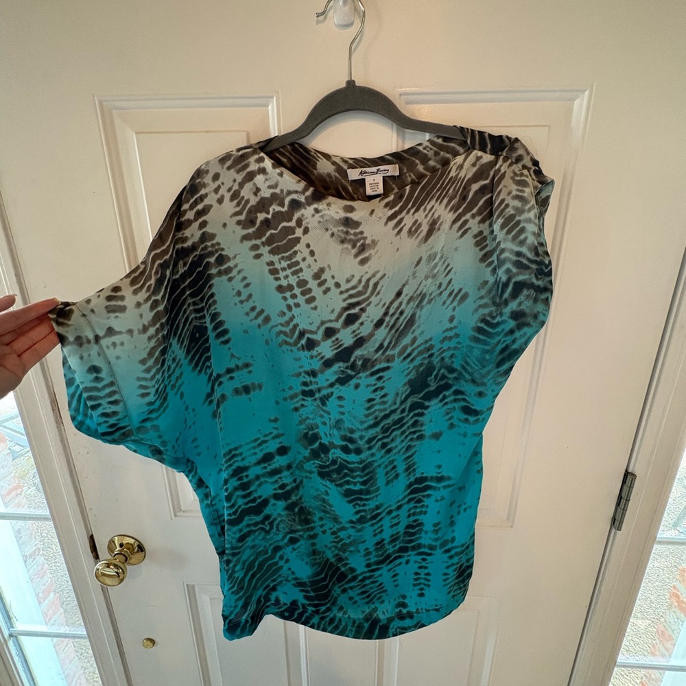 Green leopard top